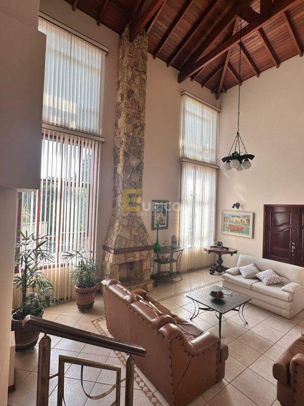 Casa em condomínio à venda no Condomínio Reserva Colonial em Valinhos/SP: 