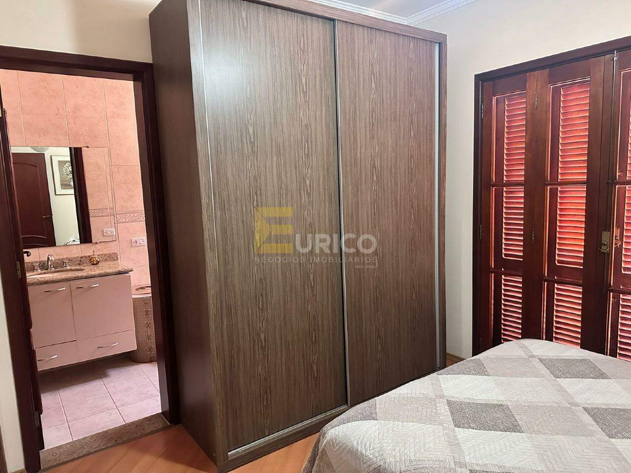 Casa em condomínio à venda no Condomínio Reserva Colonial em Valinhos/SP: 