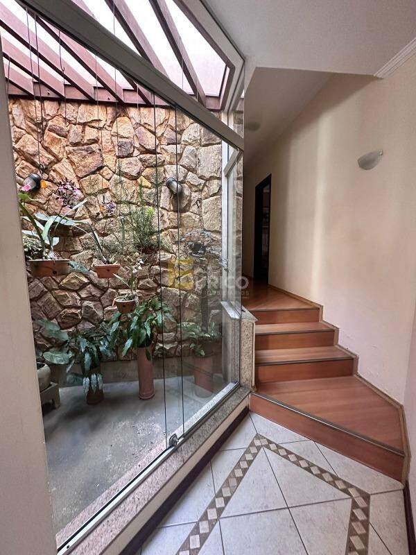 Casa em condomínio à venda no Condomínio Reserva Colonial em Valinhos/SP: 