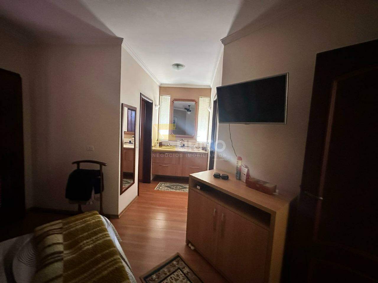 Casa em condomínio à venda no Condomínio Reserva Colonial em Valinhos/SP: 