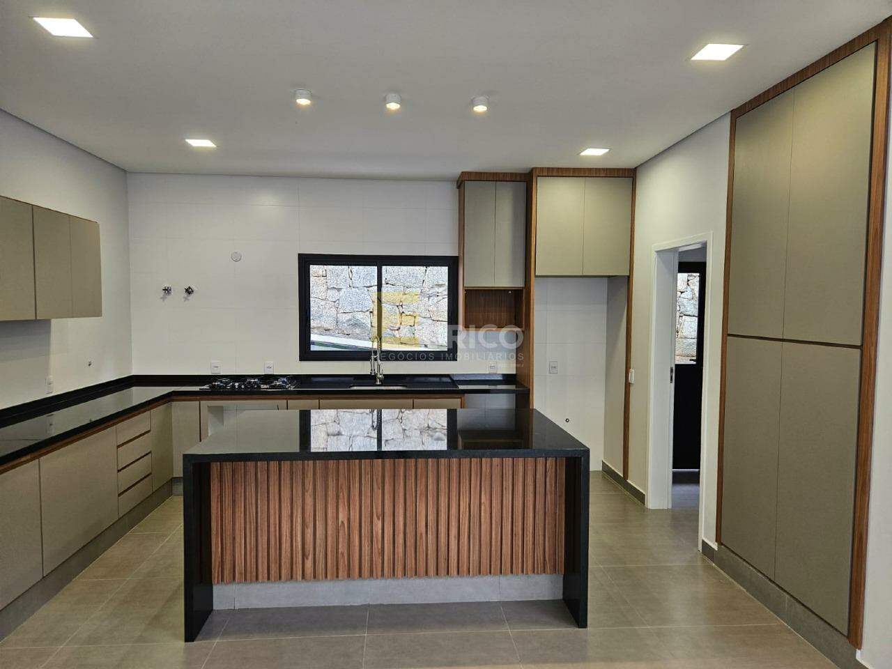 Casa em condomínio para aluguel no Condomínio Villaggio Capríccio em Louveira/SP: 