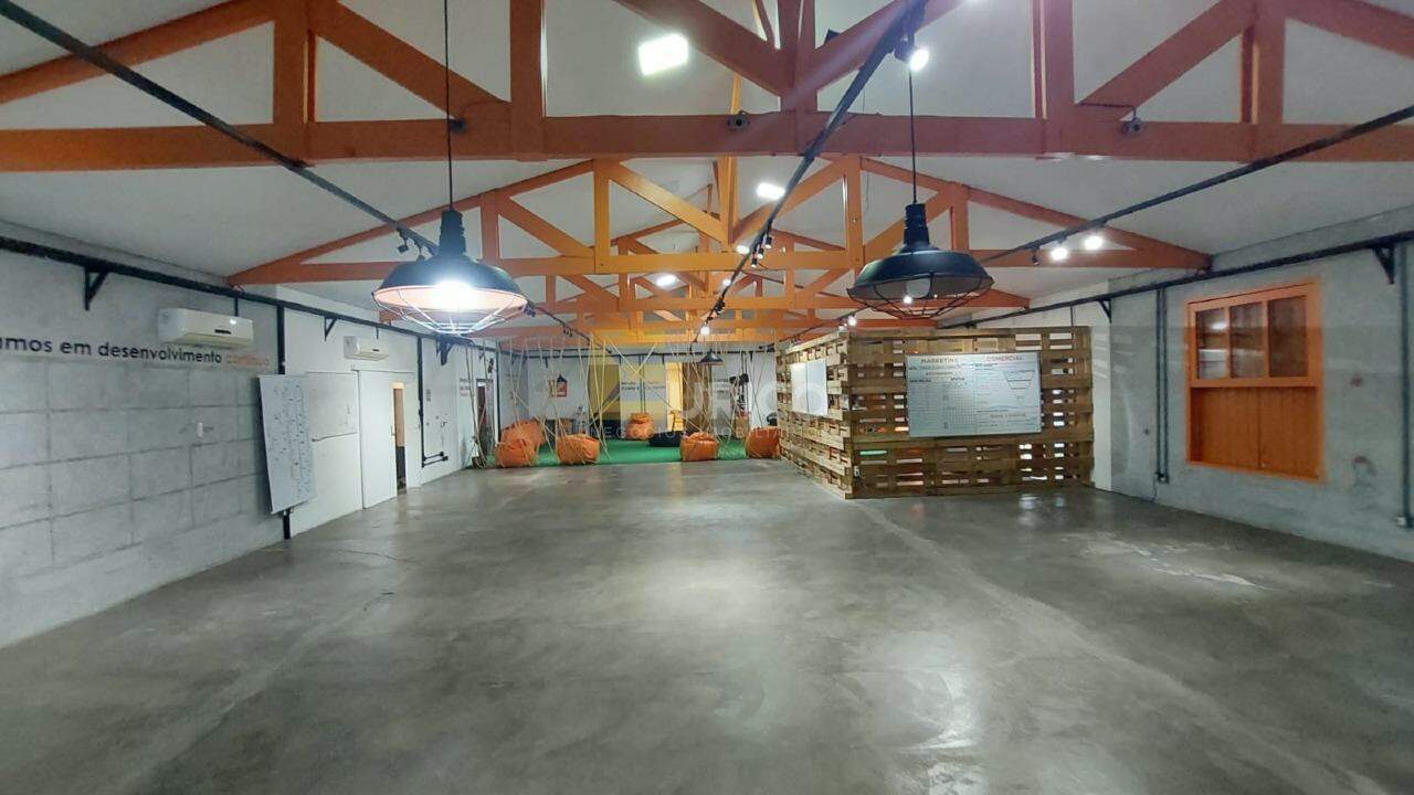 Salão para aluguel no Centro em Vinhedo/SP: 