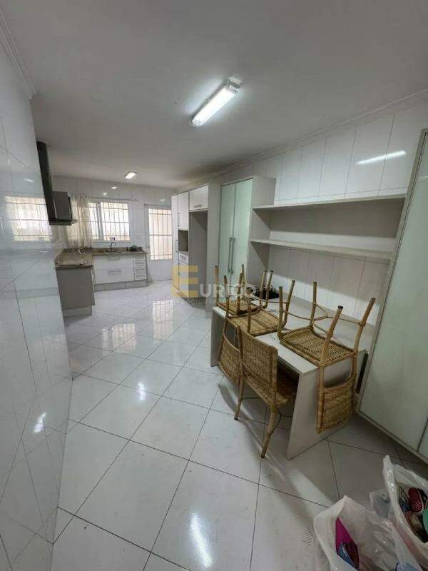 Casa à venda no JARDIM DAS SAMAMBAIAS em Jundiaí/SP: