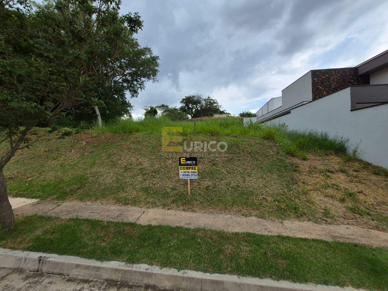 Terreno à venda no Residencial Jatobás em Vinhedo/SP: 