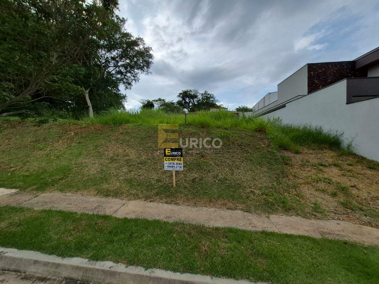 Terreno à venda no Residencial Jatobás em Vinhedo/SP: 