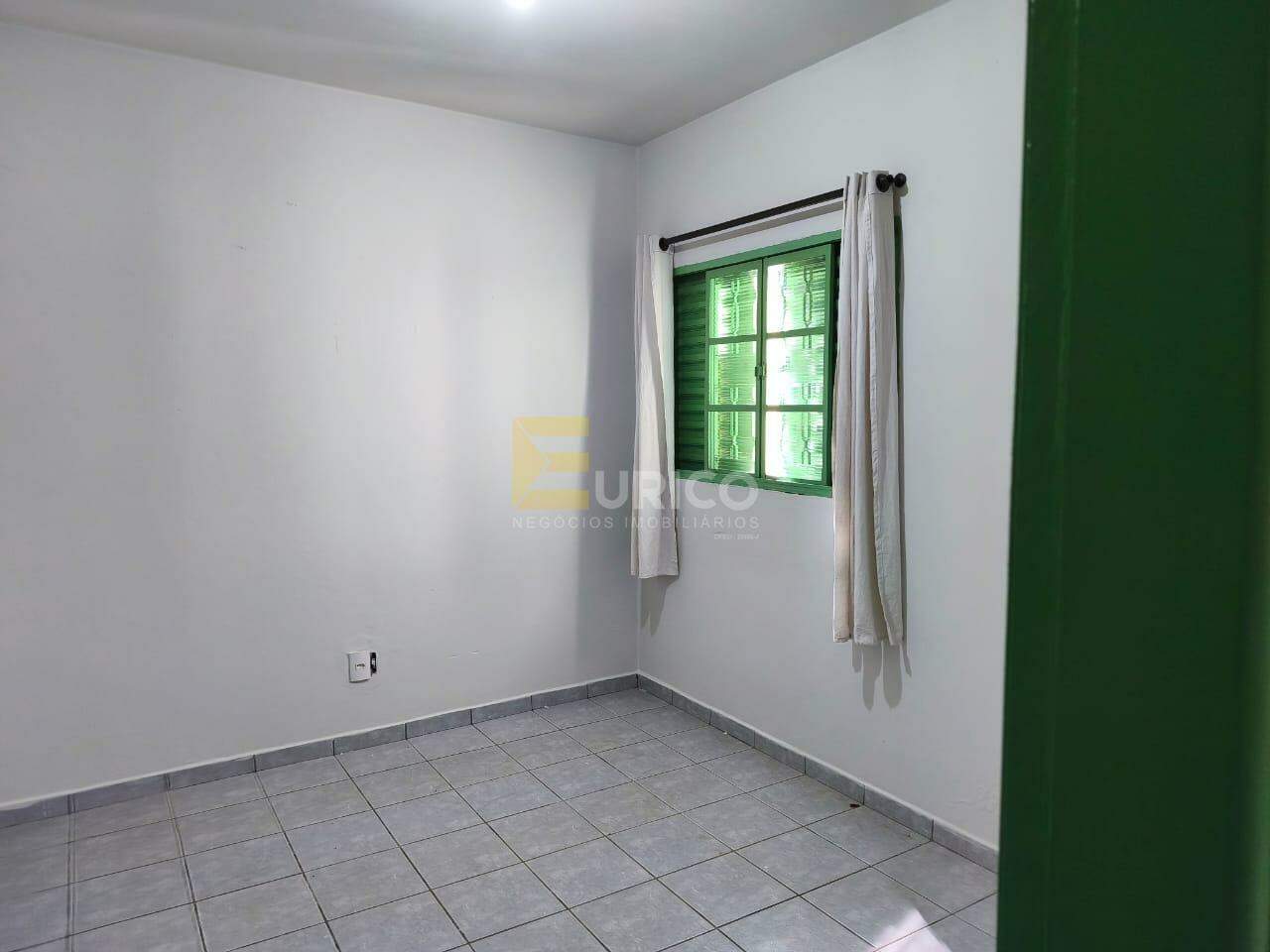 Casa à venda no PARQUE DAS COLINAS em Valinhos/SP: 