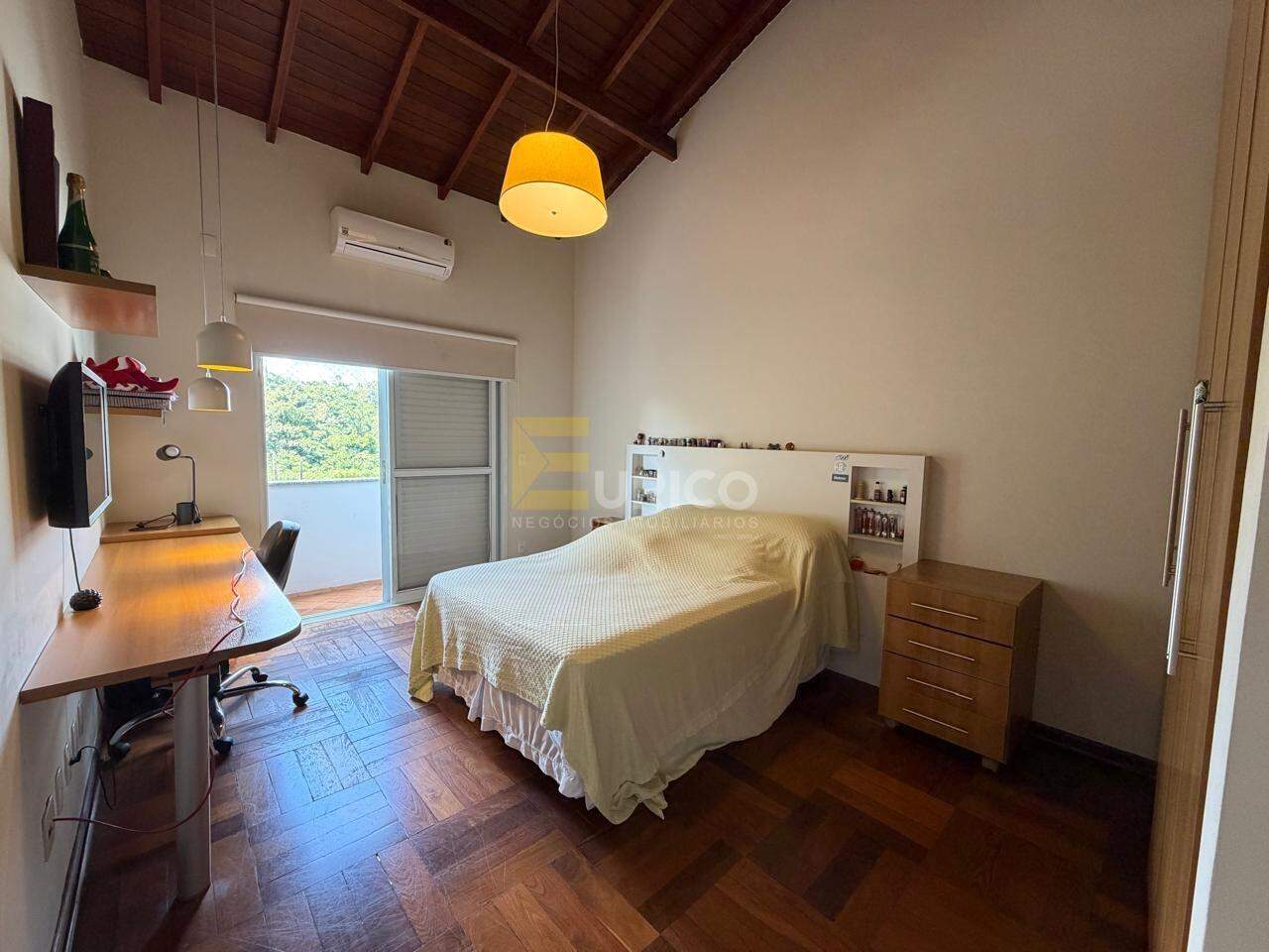 Casa em condomínio à venda no Condomínio Residencial Terras do Caribe em Valinhos/SP: 