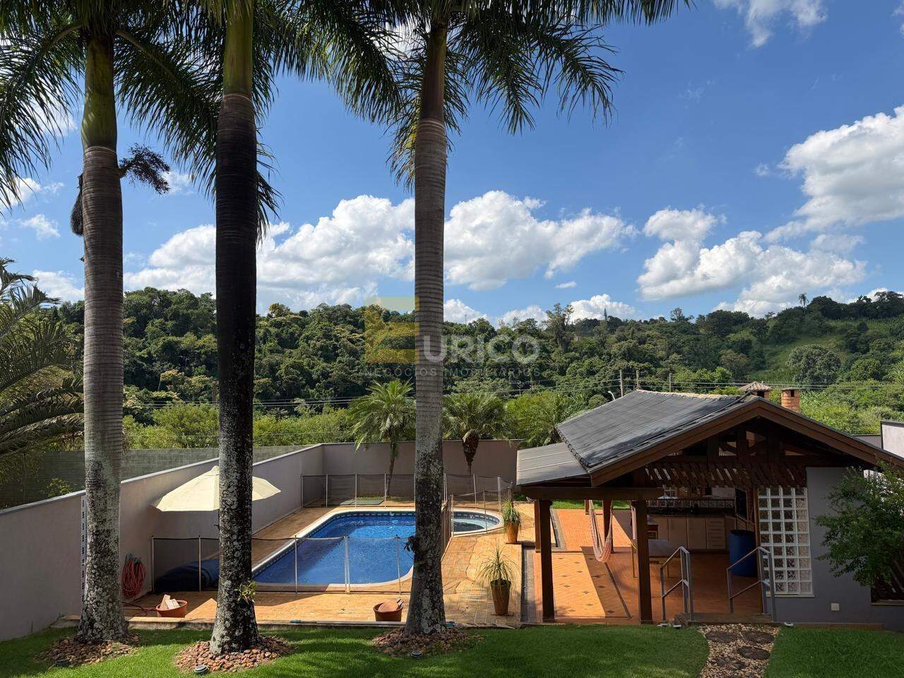 Casa em condomínio à venda no Condomínio Residencial Terras do Caribe em Valinhos/SP: 