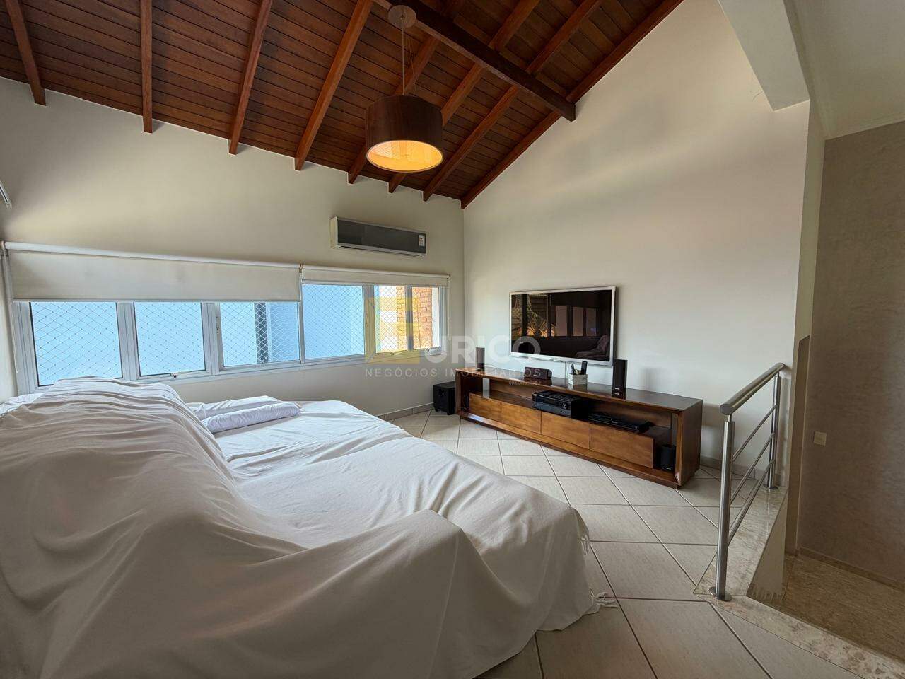 Casa em condomínio à venda no Condomínio Residencial Terras do Caribe em Valinhos/SP: 