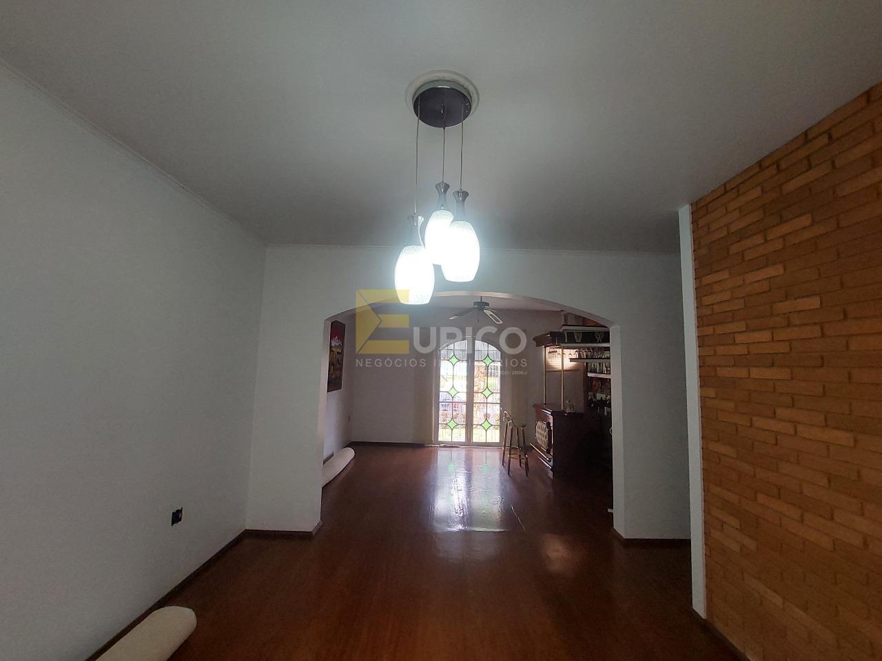 Casa à venda no Ortizes em Valinhos/SP: 