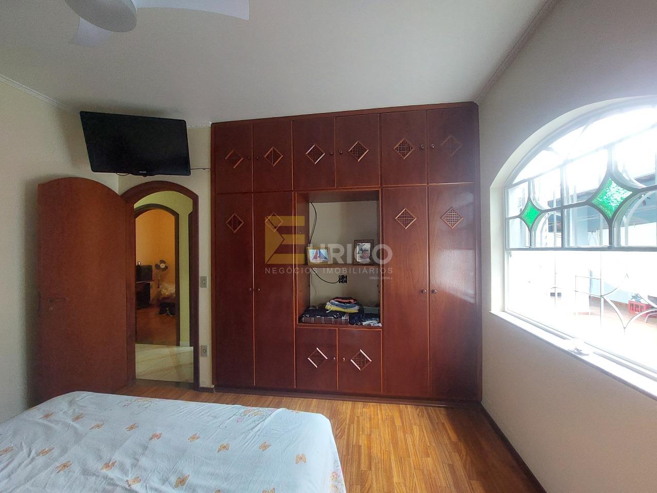 Casa à venda no Ortizes em Valinhos/SP: 