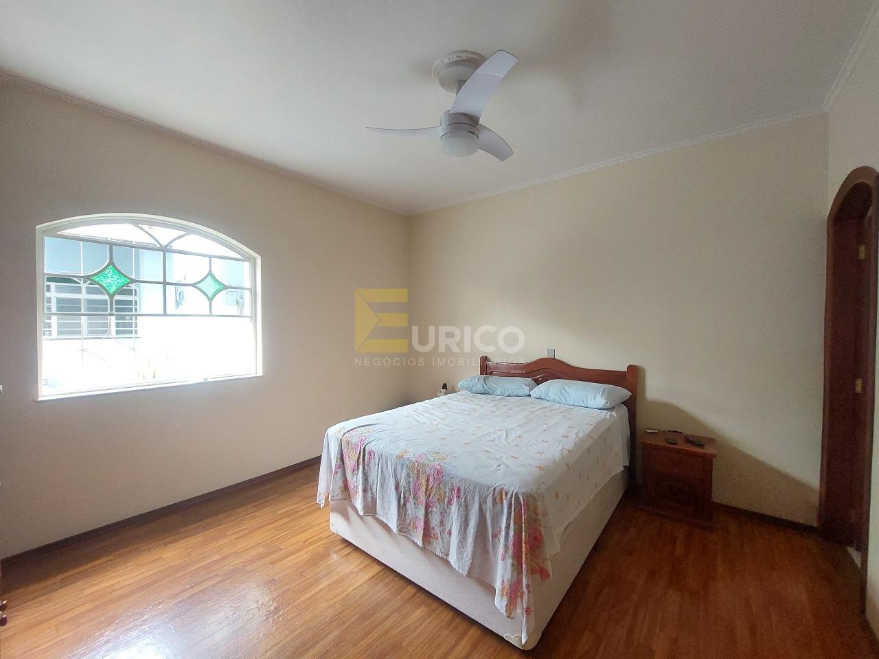 Casa à venda no Ortizes em Valinhos/SP: 