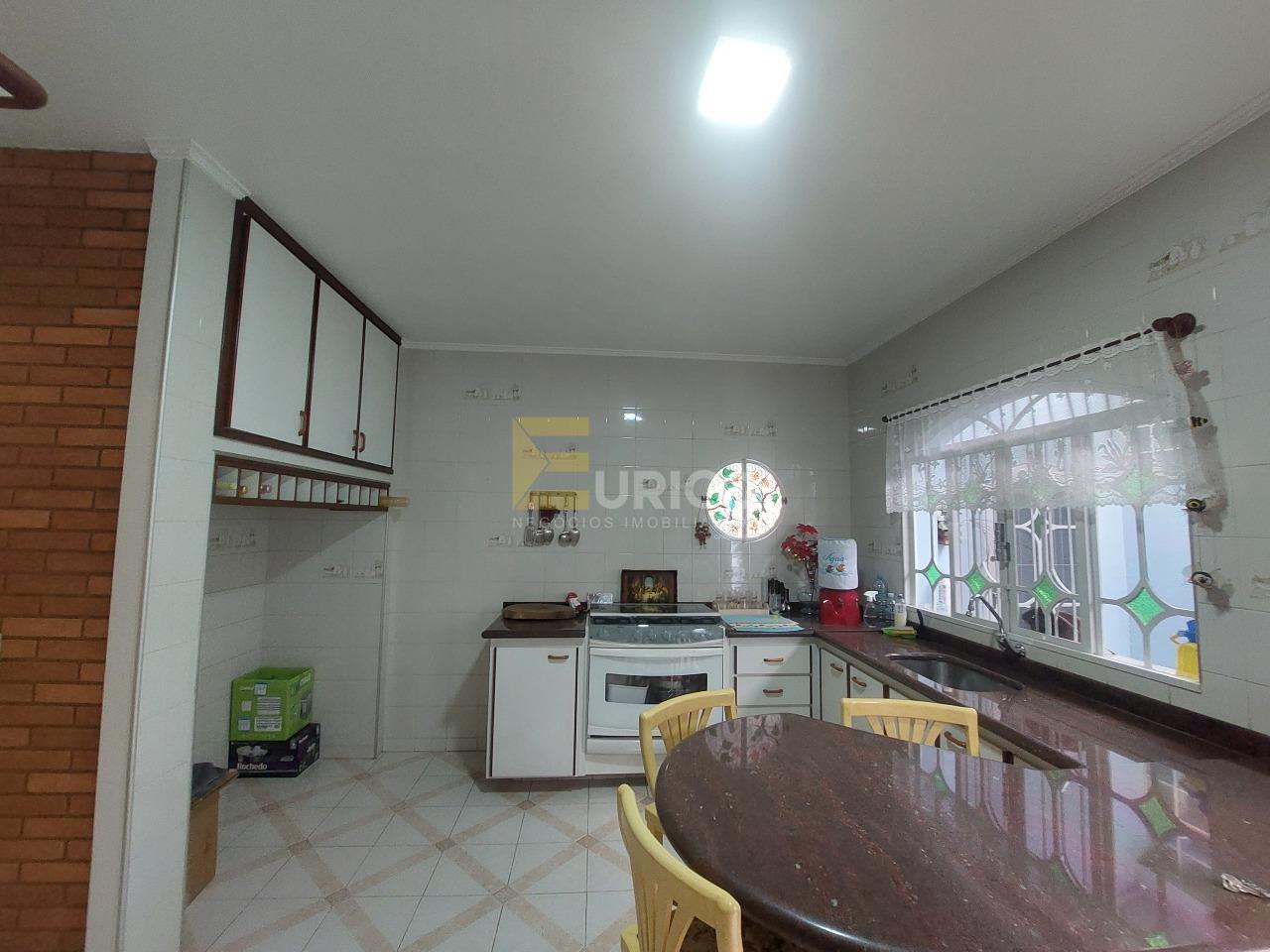 Casa à venda no Ortizes em Valinhos/SP: 