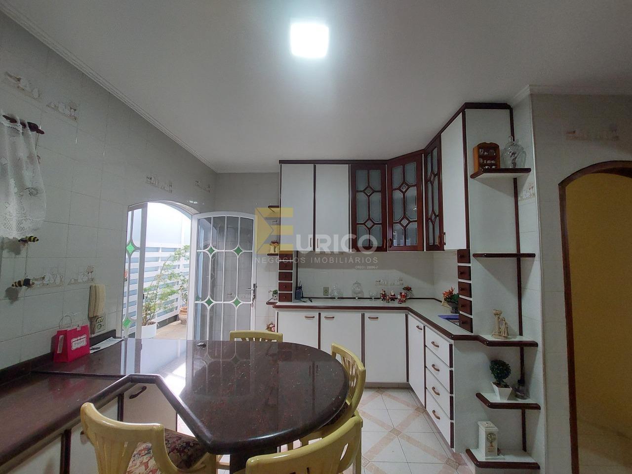 Casa à venda no Ortizes em Valinhos/SP: 