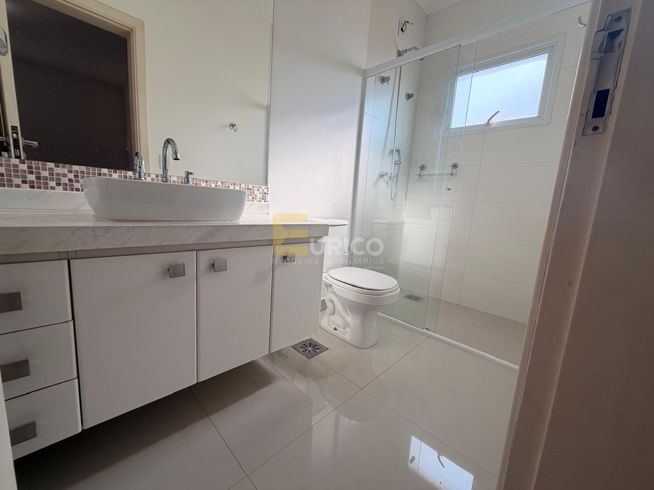 Casa em condomínio à venda no Condomínio Recanto dos Paturis em Vinhedo/SP: 