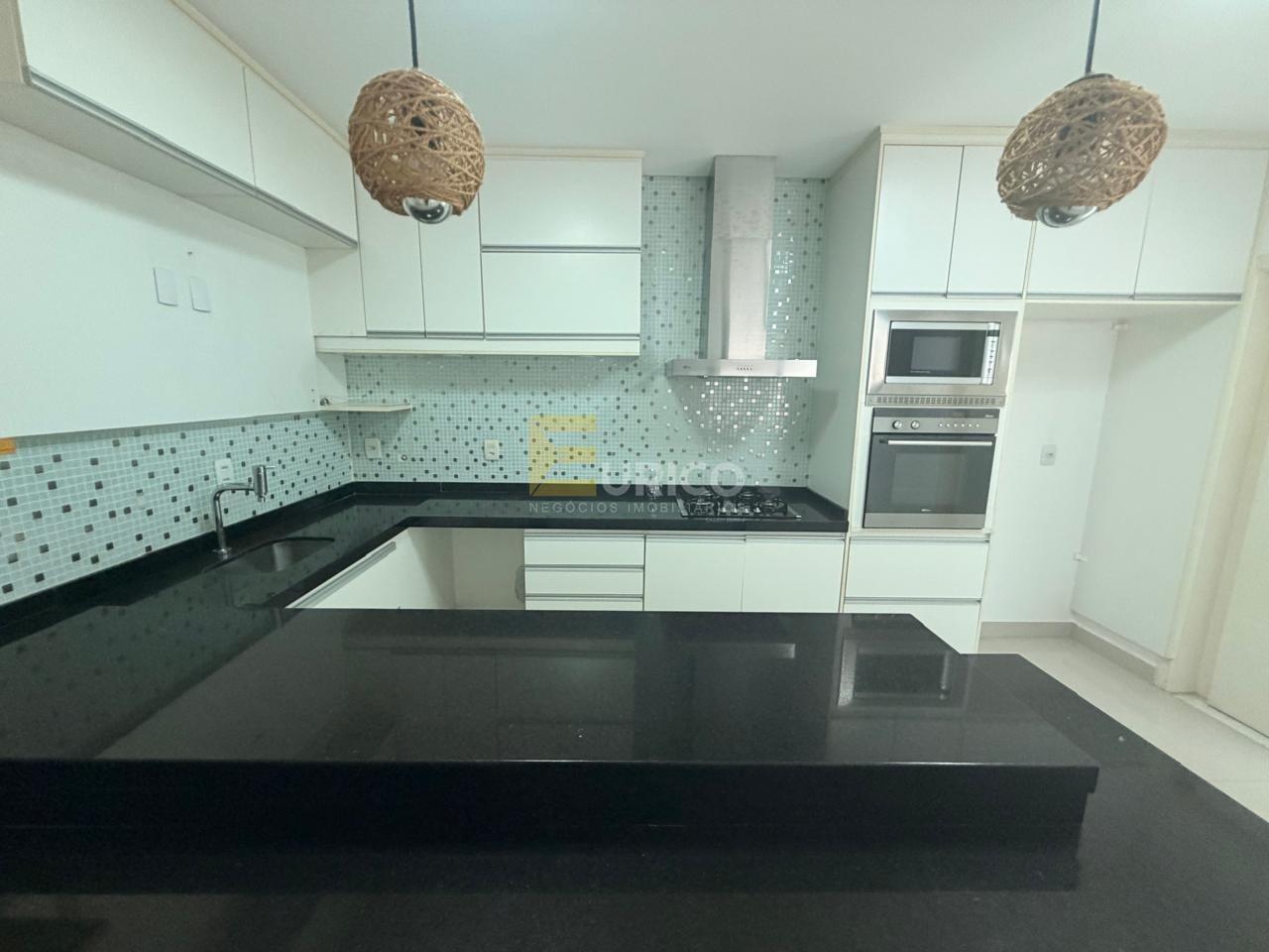 Casa em condomínio à venda no Condomínio Recanto dos Paturis em Vinhedo/SP: 