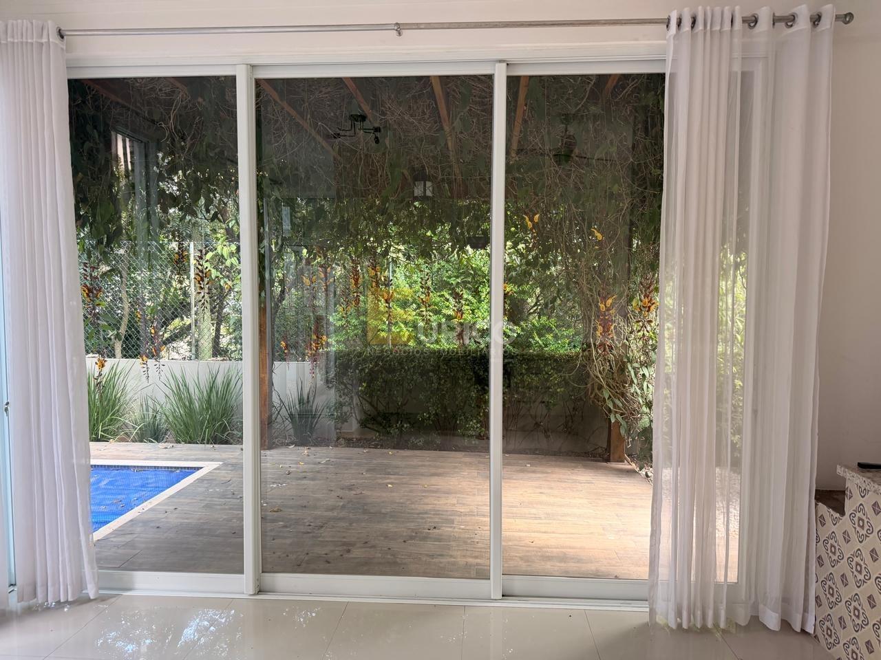 Casa em condomínio à venda no Condomínio Recanto dos Paturis em Vinhedo/SP: 