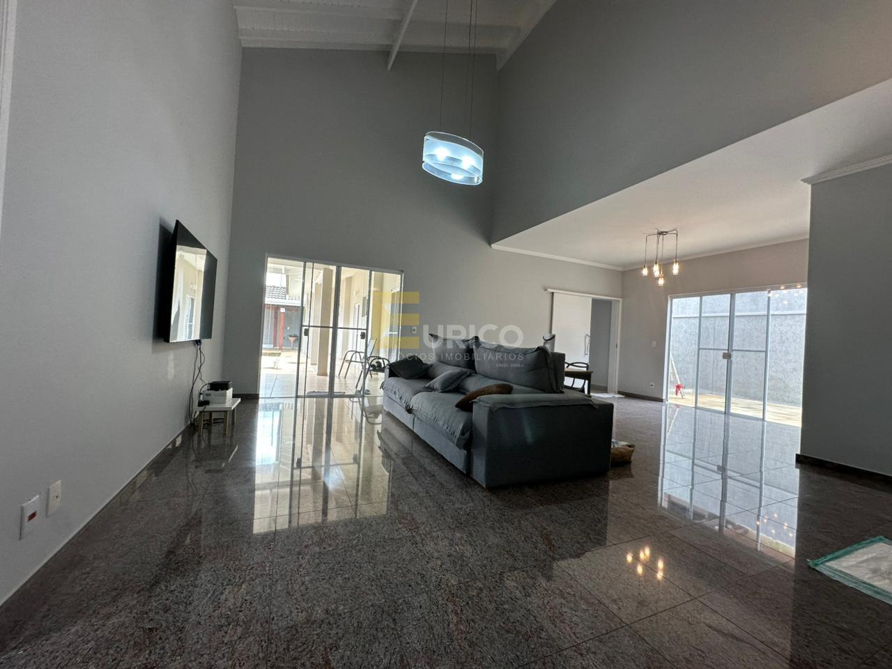 Casa em condomínio à venda no Condomínio Estância Marambaia em Vinhedo/SP: 