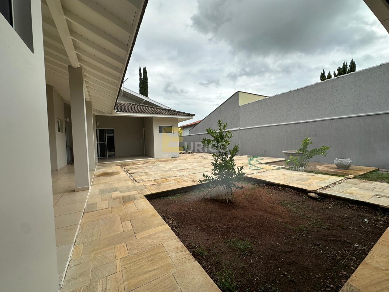 Casa em condomínio à venda no Condomínio Estância Marambaia em Vinhedo/SP: 