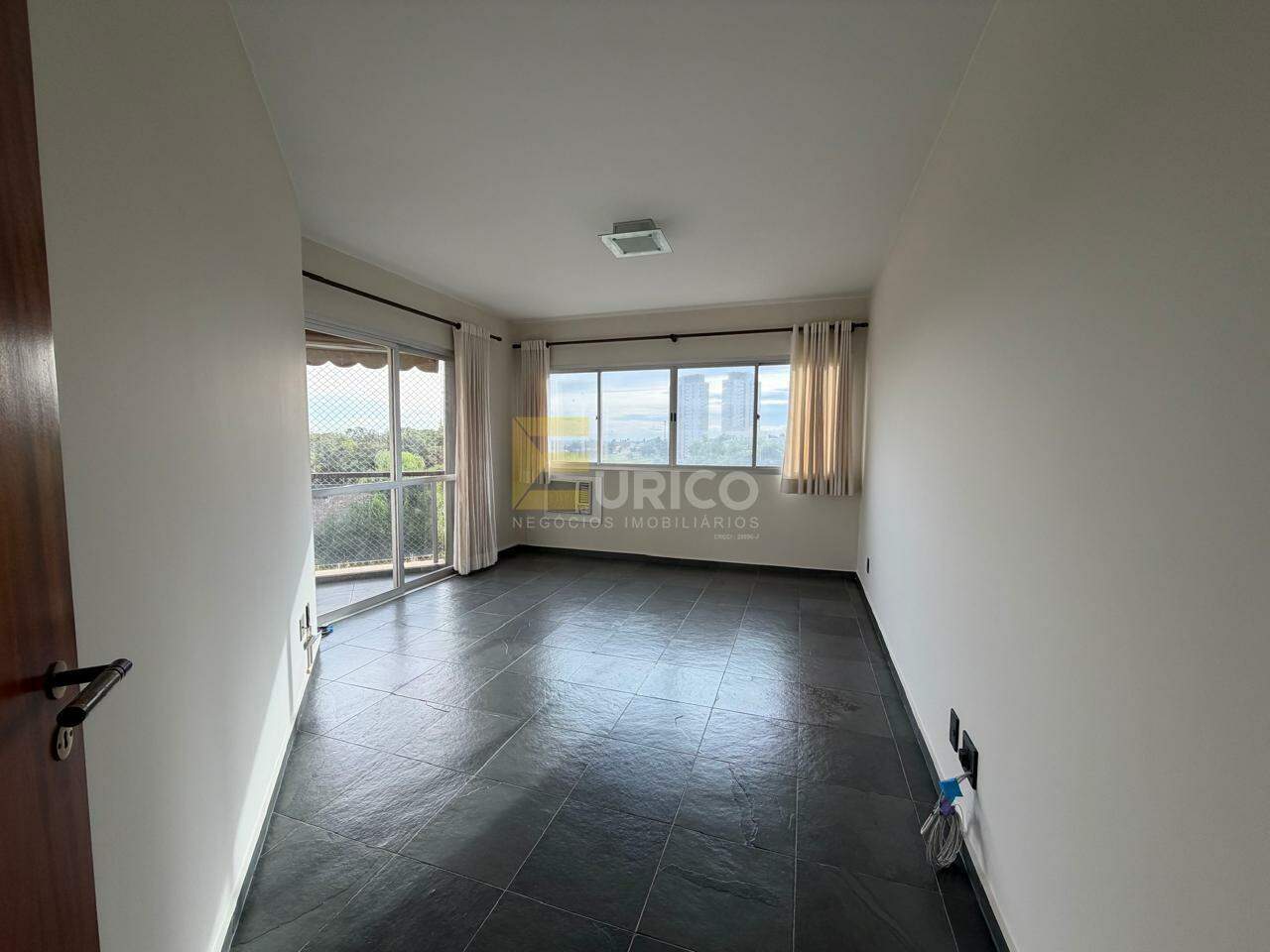 Apartamento para aluguel no Condomínio Residencial Portal do Quiririm em Valinhos/SP: 