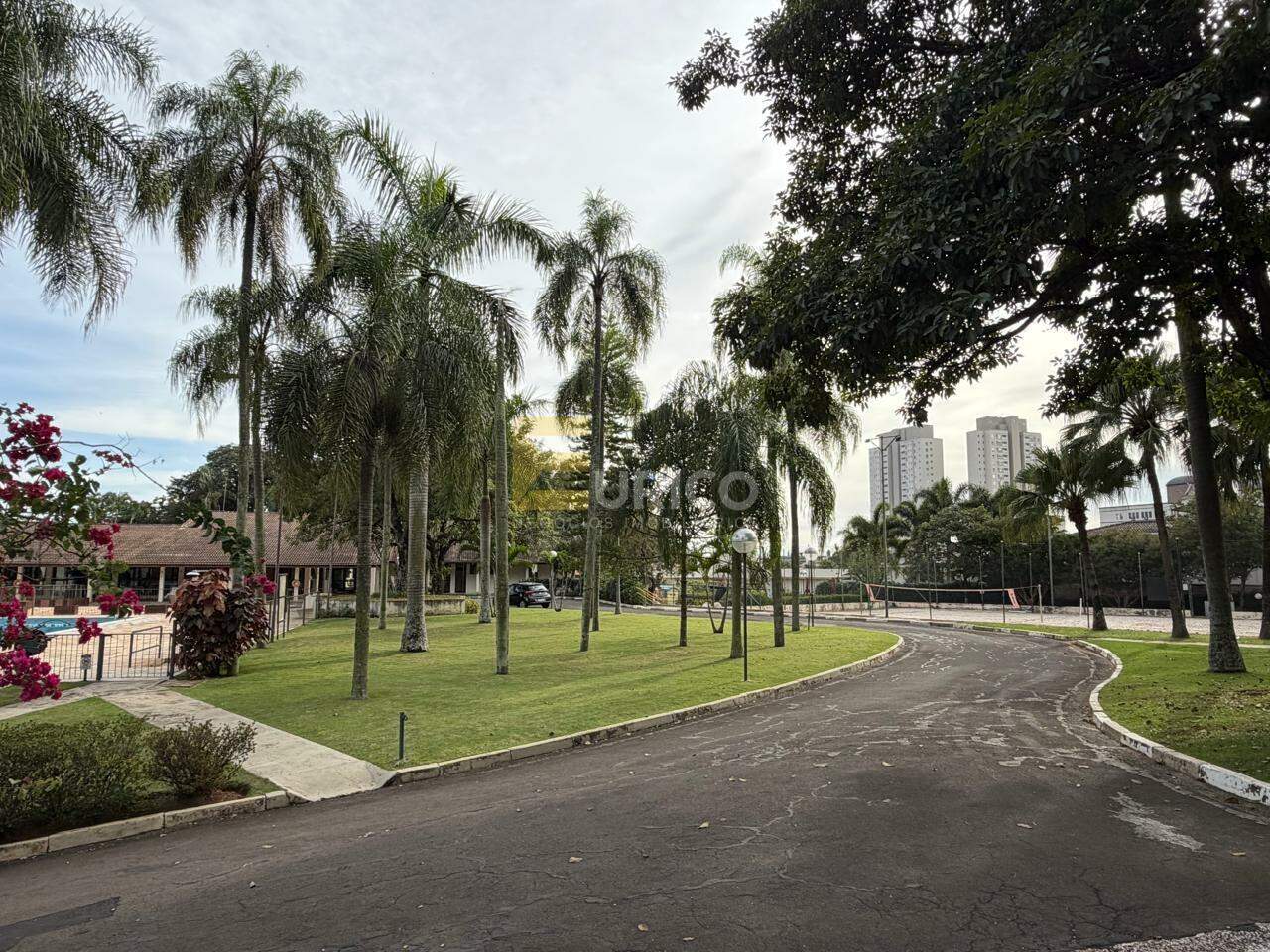 Apartamento para aluguel no Condomínio Residencial Portal do Quiririm em Valinhos/SP: 
