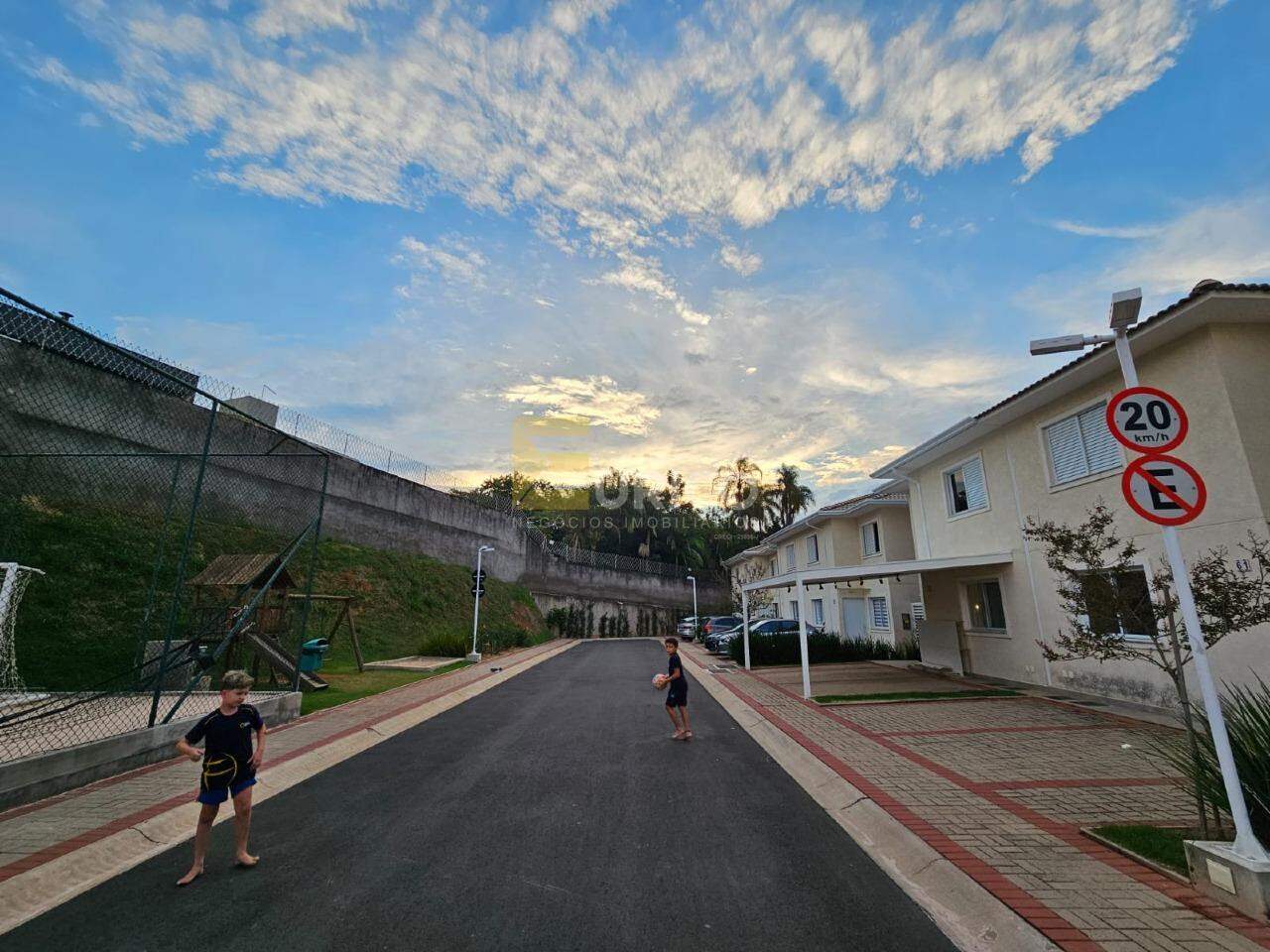 Casa em condomínio à venda no Condomínio Residencial Villagio Santorini em Valinhos/SP: 