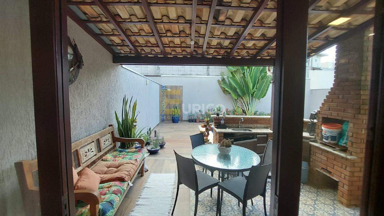 Casa em condomínio à venda no Condomínio Grape Village em Vinhedo/SP: 