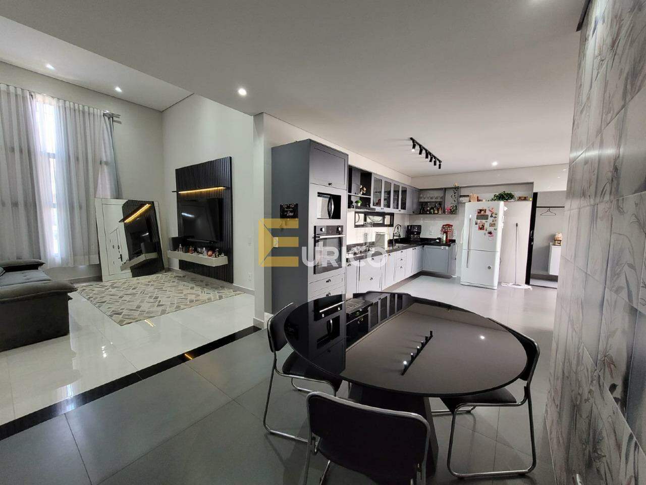 Casa em condomínio à venda no Residencial Villa do Bosque em Sorocaba/SP: 