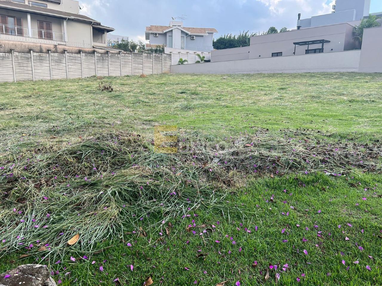 Terreno em Condomínio à venda no Condomínio Canto Del Bosco em Valinhos/SP: 