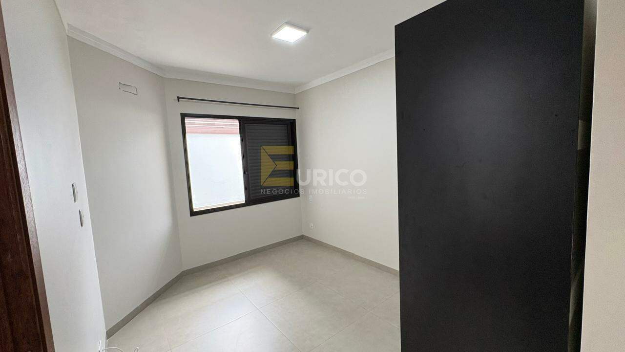 Casa em condomínio para aluguel no Condomínio Recanto dos Paturis em Vinhedo/SP: 1ª SUÍTE