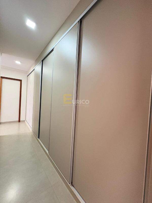 Casa em condomínio para aluguel no Condomínio Recanto dos Paturis em Vinhedo/SP: SUÍTE PRINCIPAL