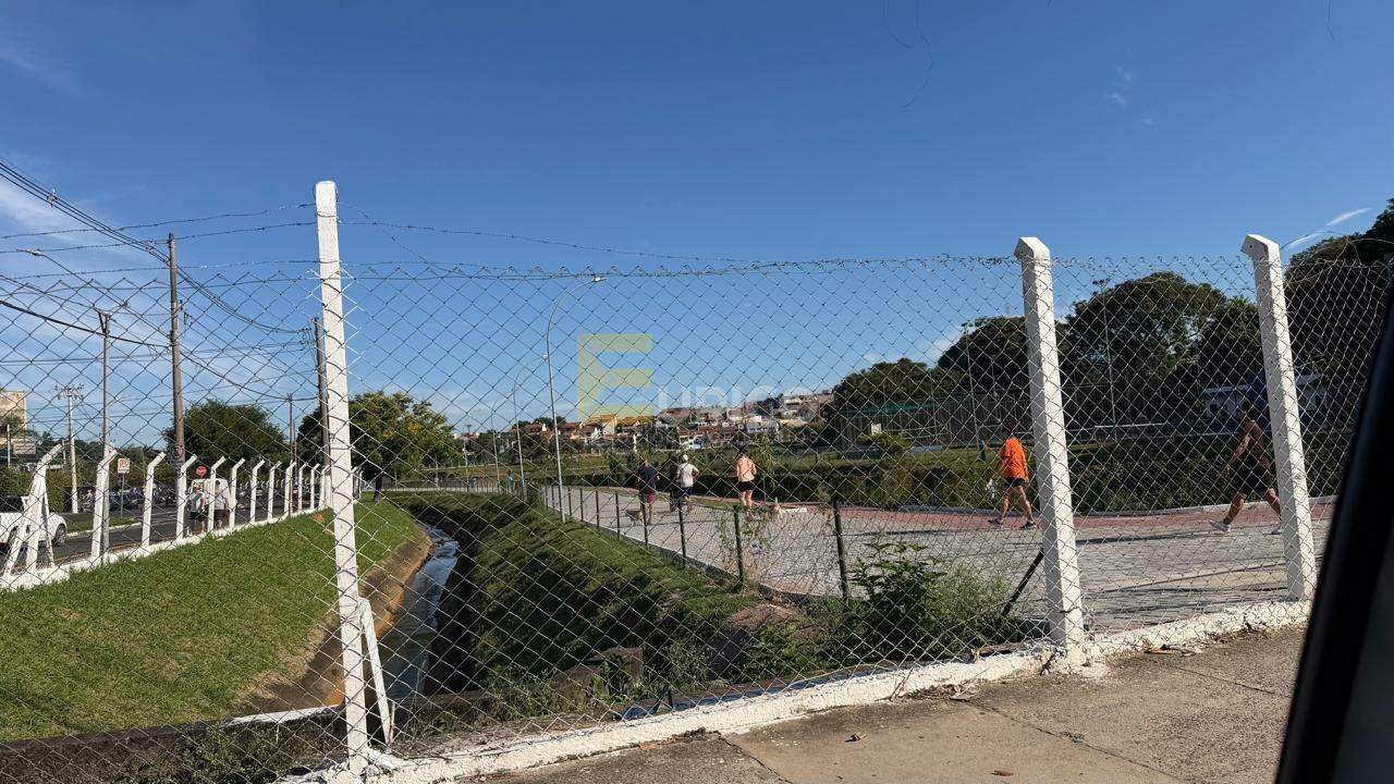 Terreno à venda no JARDIM DAS PALMEIRAS em Valinhos/SP:
