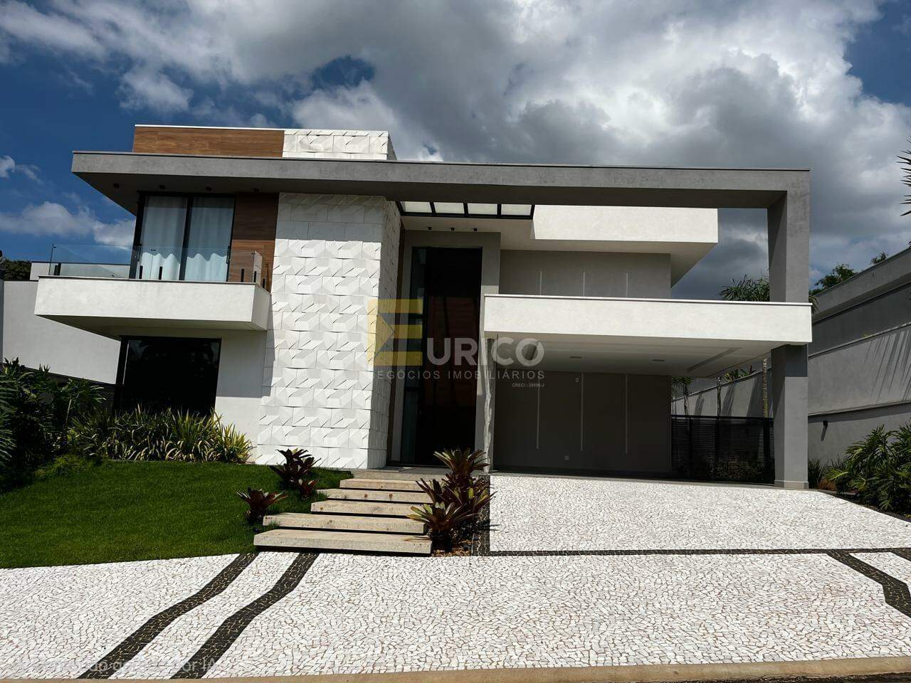 Casa em condomínio à venda no Condomínio Ypê Dourado em Valinhos/SP: