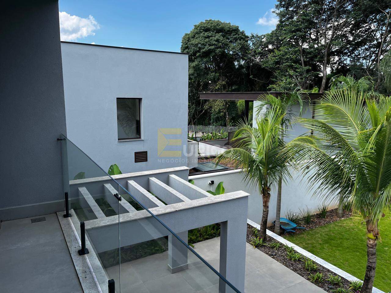 Casa em condomínio à venda no Condomínio Ypê Dourado em Valinhos/SP: