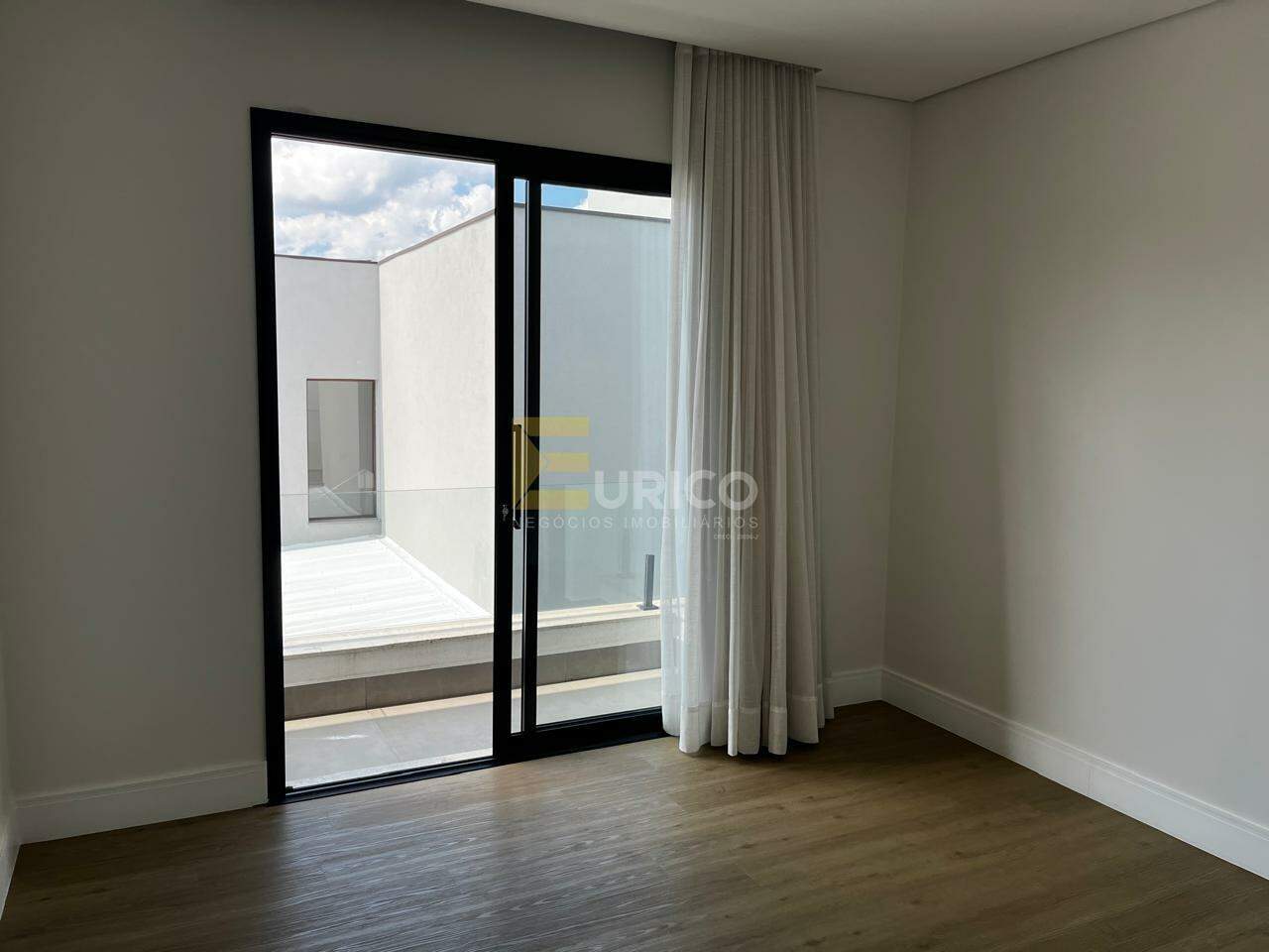 Casa em condomínio à venda no Condomínio Ypê Dourado em Valinhos/SP: