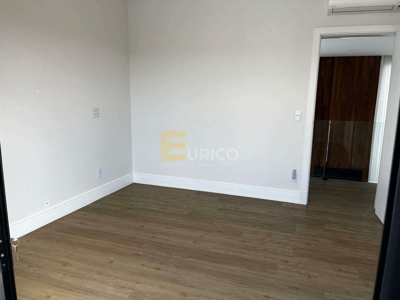 Casa em condomínio à venda no Condomínio Ypê Dourado em Valinhos/SP: