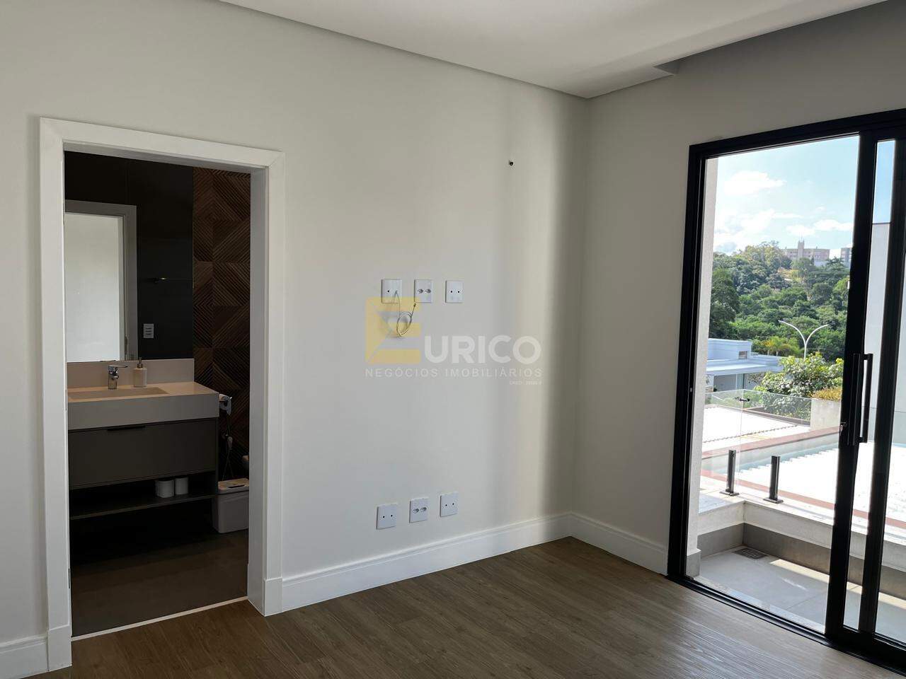 Casa em condomínio à venda no Condomínio Ypê Dourado em Valinhos/SP: