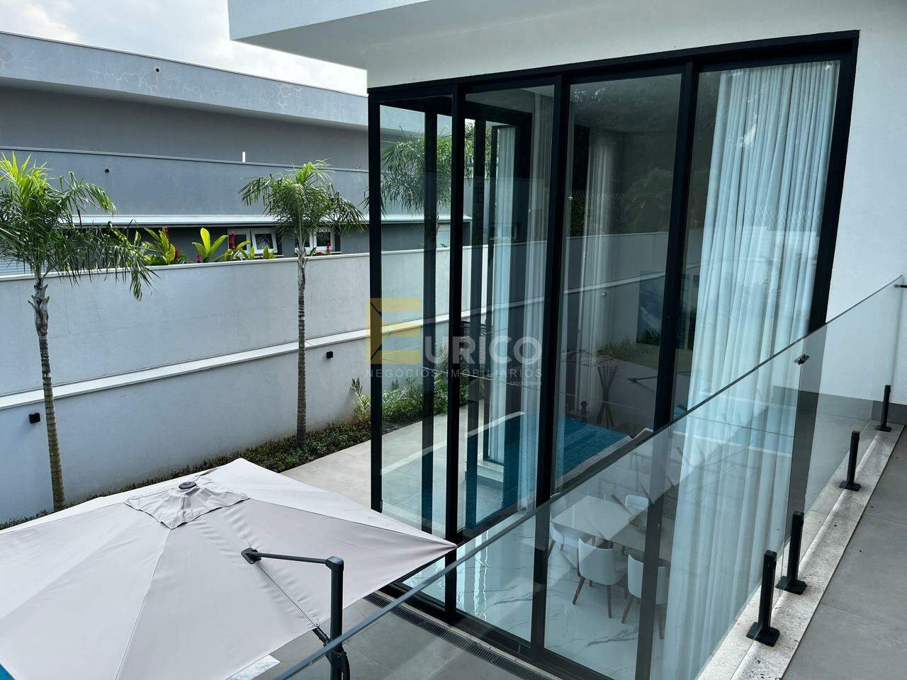 Casa em condomínio à venda no Condomínio Ypê Dourado em Valinhos/SP: