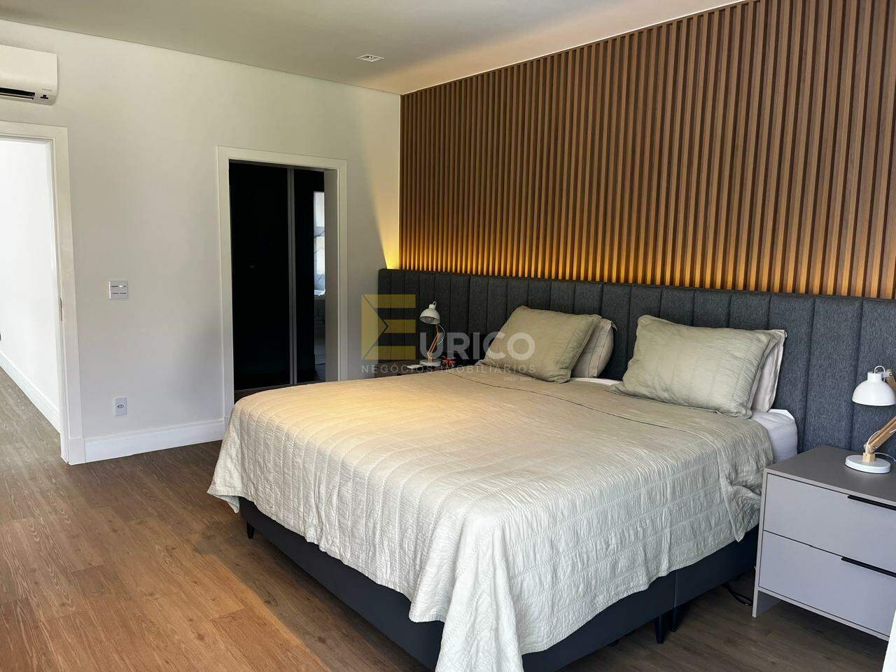 Casa em condomínio à venda no Condomínio Ypê Dourado em Valinhos/SP: