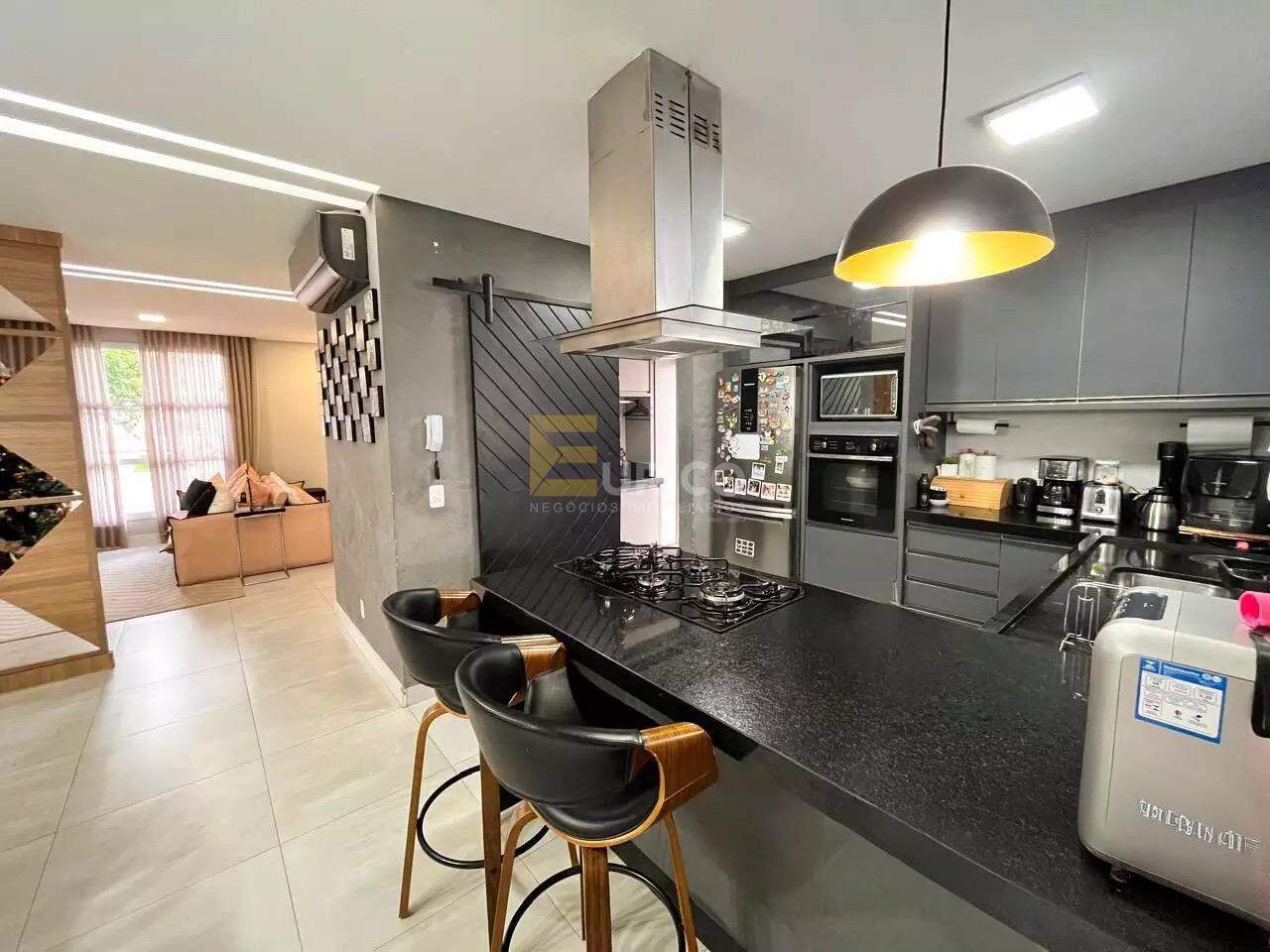 Casa em condomínio à venda no Condomínio Vila de Santa Brigida em Louveira/SP: 