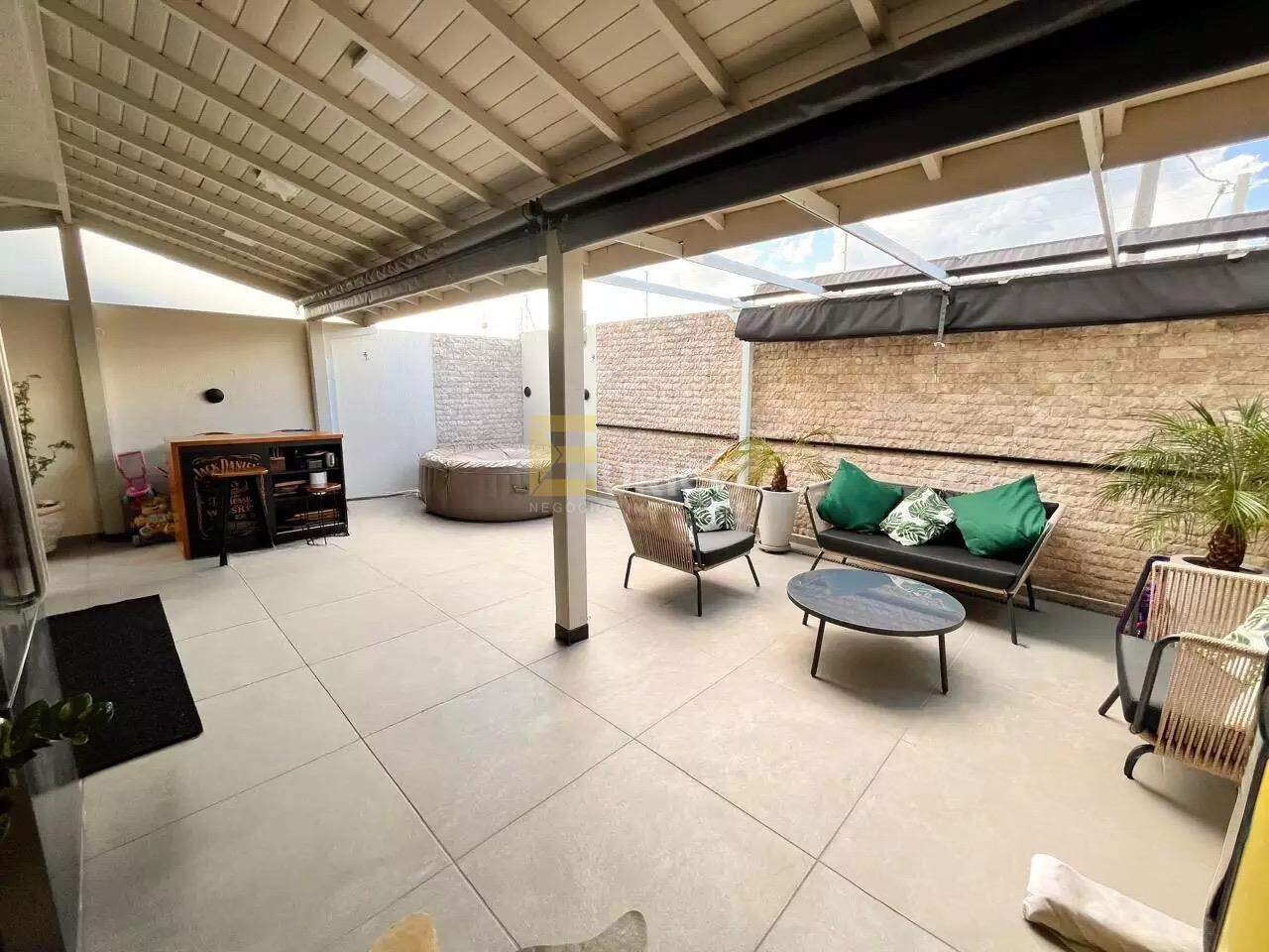 Casa em condomínio à venda no Condomínio Vila de Santa Brigida em Louveira/SP: 