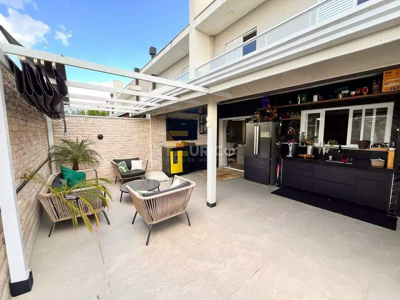 Casa em condomínio à venda no Condomínio Vila de Santa Brigida em Louveira/SP: 