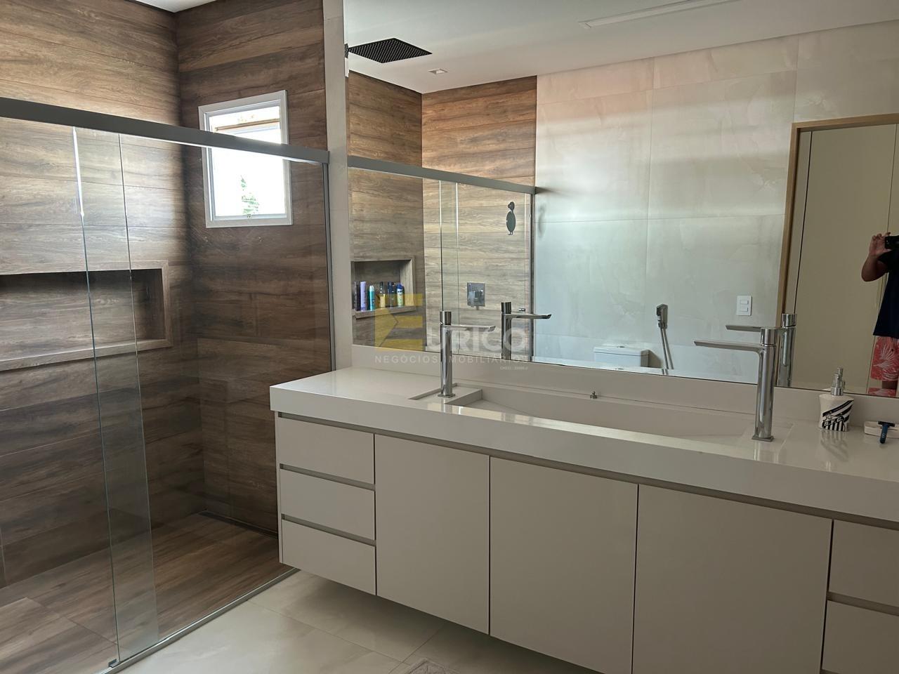 Casa em condomínio à venda no Condomínio Vale do Itamaracá em Valinhos/SP: 