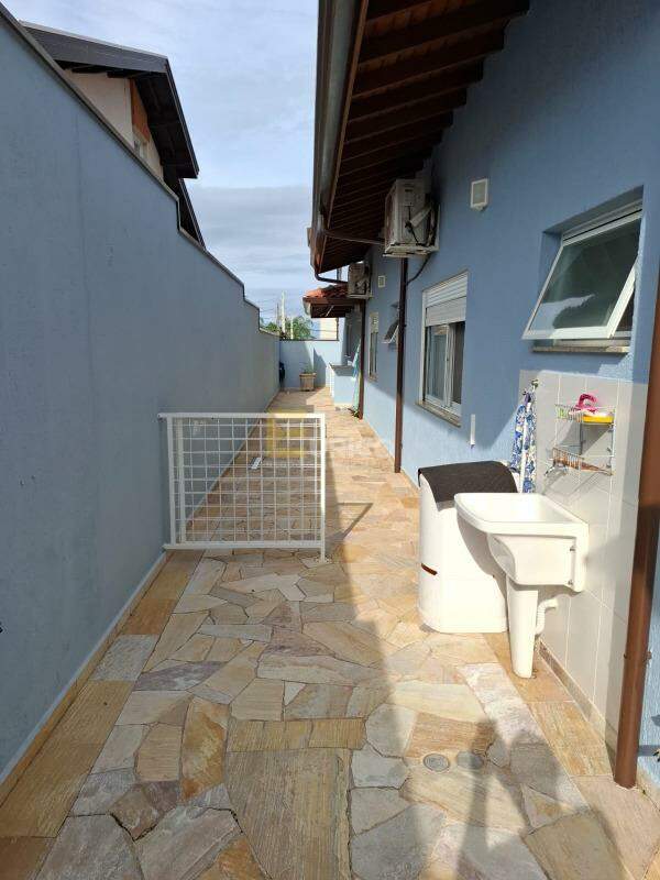Casa em condomínio à venda no Condomínio Moinho de Vento em Valinhos/SP:
