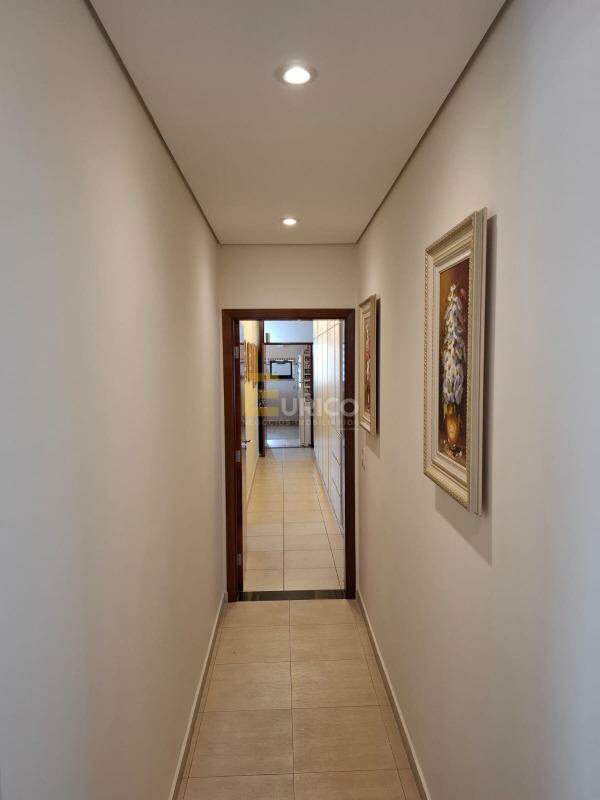 Casa em condomínio à venda no Condomínio Moinho de Vento em Valinhos/SP: