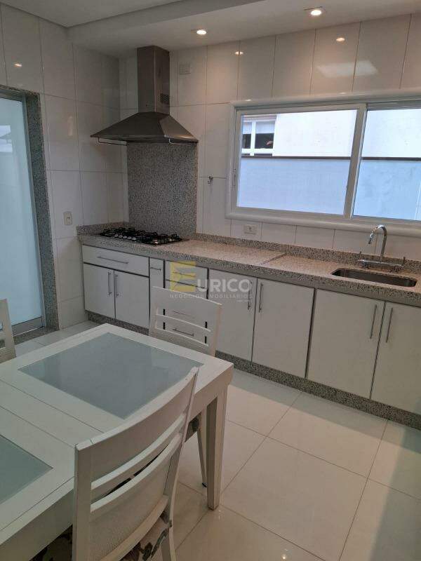 Casa em condomínio à venda no Condomínio Moinho de Vento em Valinhos/SP: