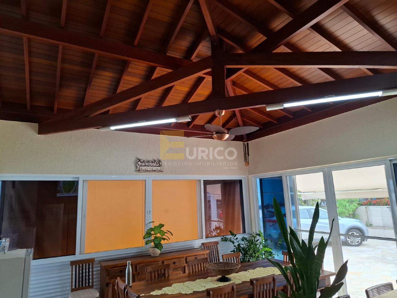 Casa em condomínio à venda no Condomínio Moinho de Vento em Valinhos/SP: