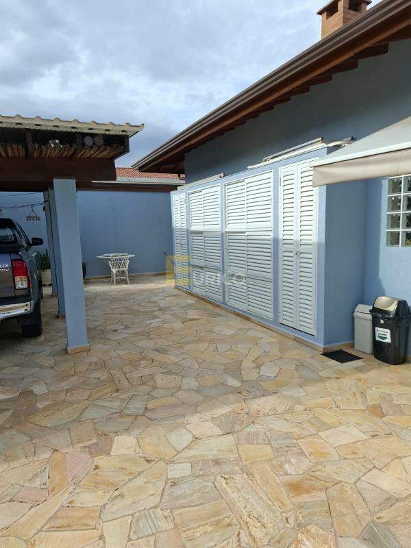 Casa em condomínio à venda no Condomínio Moinho de Vento em Valinhos/SP: