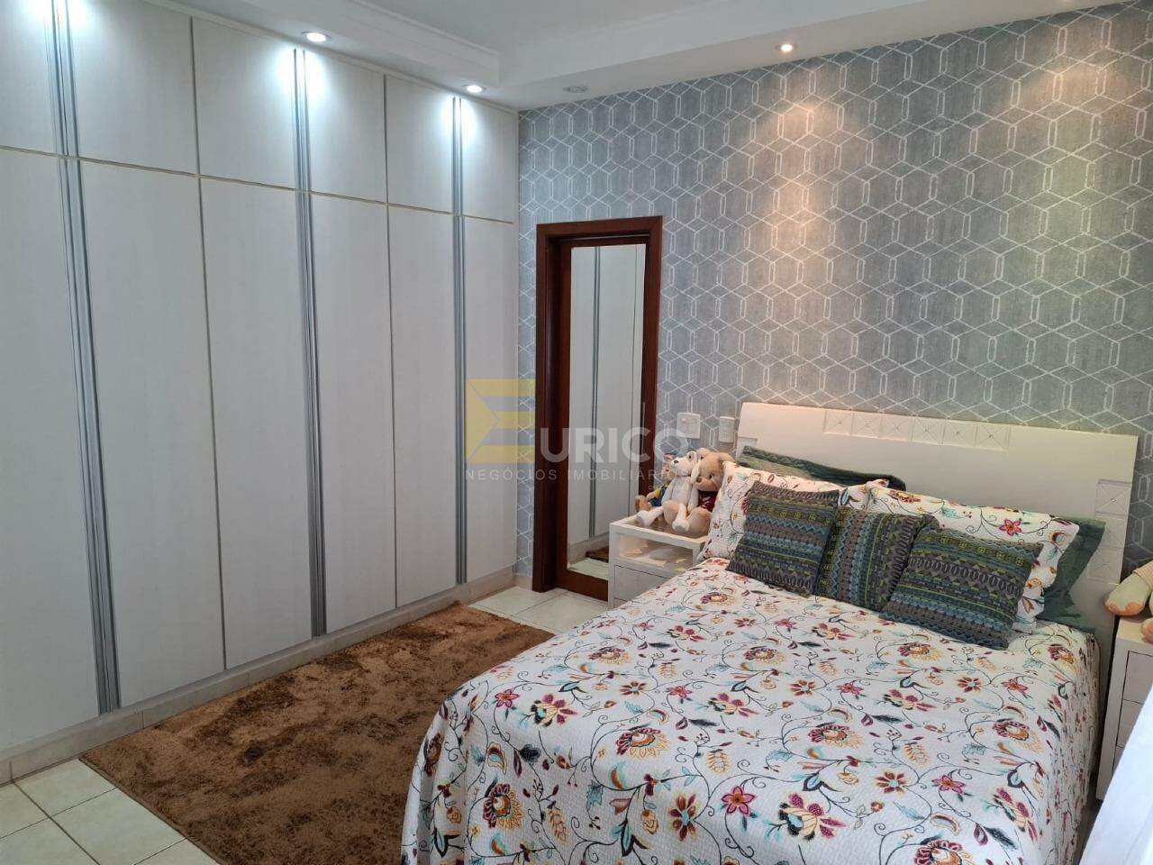 Casa em condomínio à venda no Condomínio Moinho de Vento em Valinhos/SP: