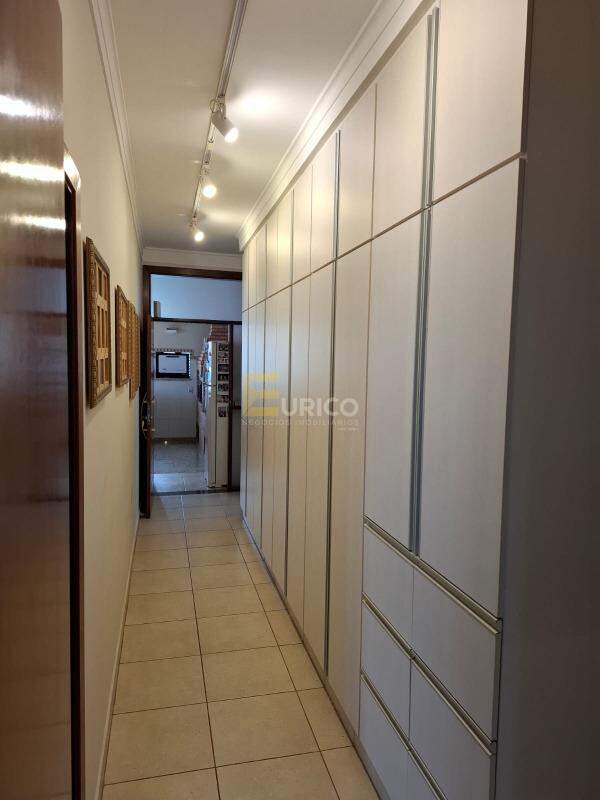 Casa em condomínio à venda no Condomínio Moinho de Vento em Valinhos/SP: